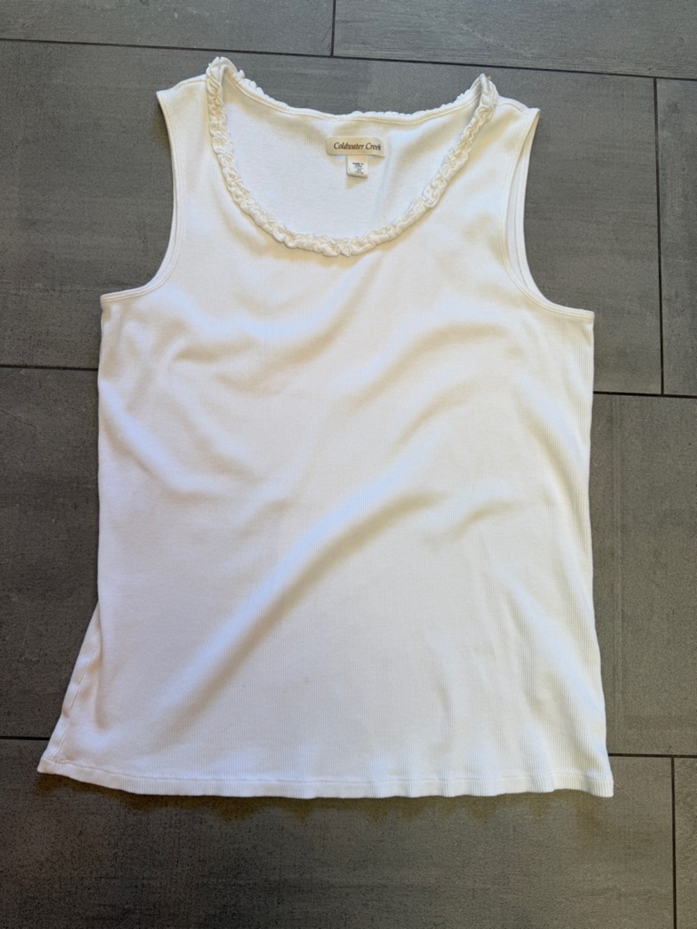Women’s White Sleeveless Scoop Neck Tank w fun ruffled neck for pizazz!!